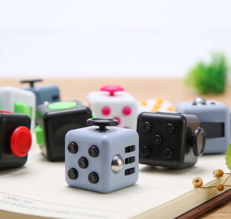 Fidget dice with rubber coated toys cube Pop It Fidget Toy Wholesale